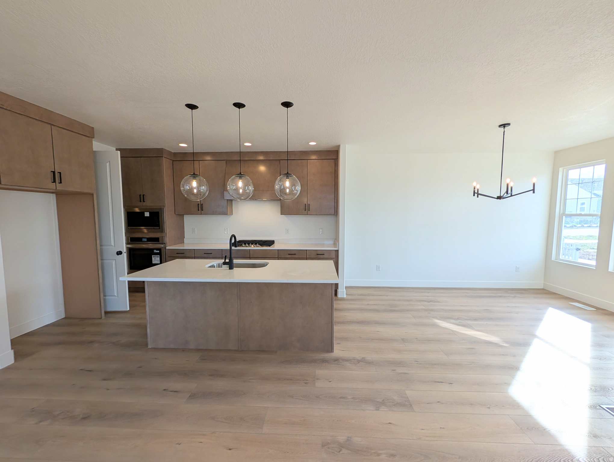 DAYBREAK - Residential Income