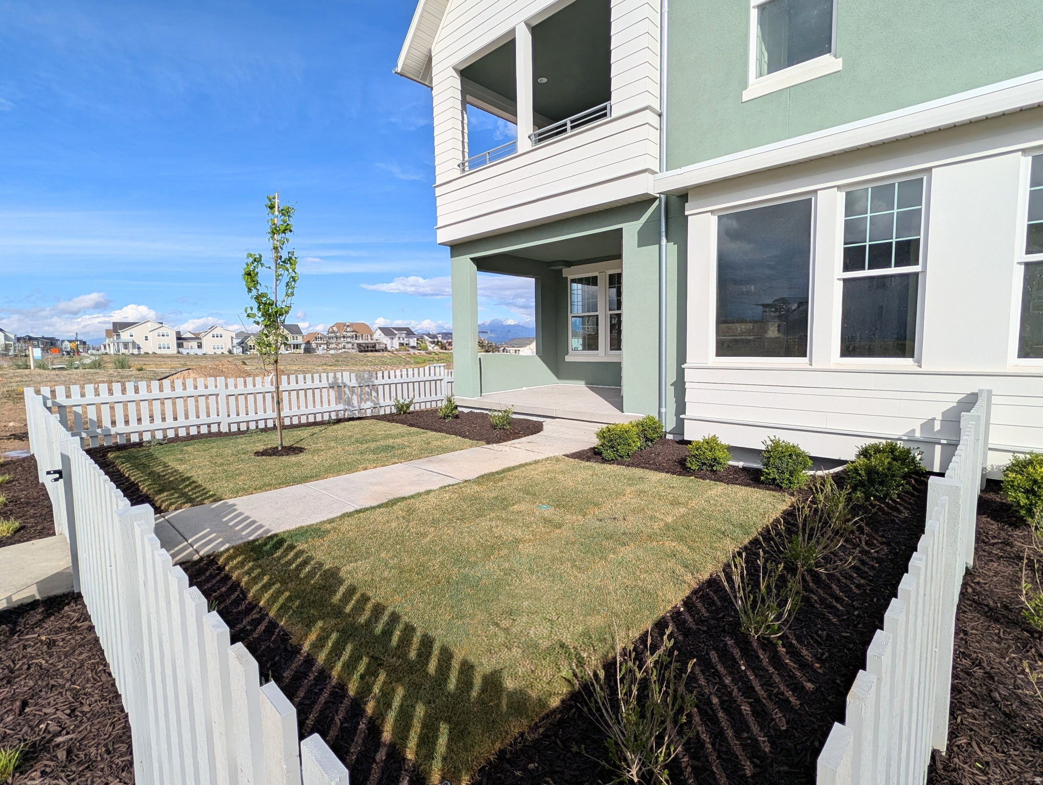 DAYBREAK - Residential Income