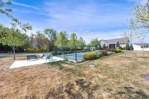 Tiny photo for 2866 S HAMPTON PARK DR, West Valley City, UT 84119 (MLS # 2147593)