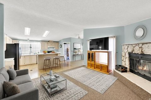Tiny photo for 2866 S HAMPTON PARK DR, West Valley City, UT 84119 (MLS # 2147593)
