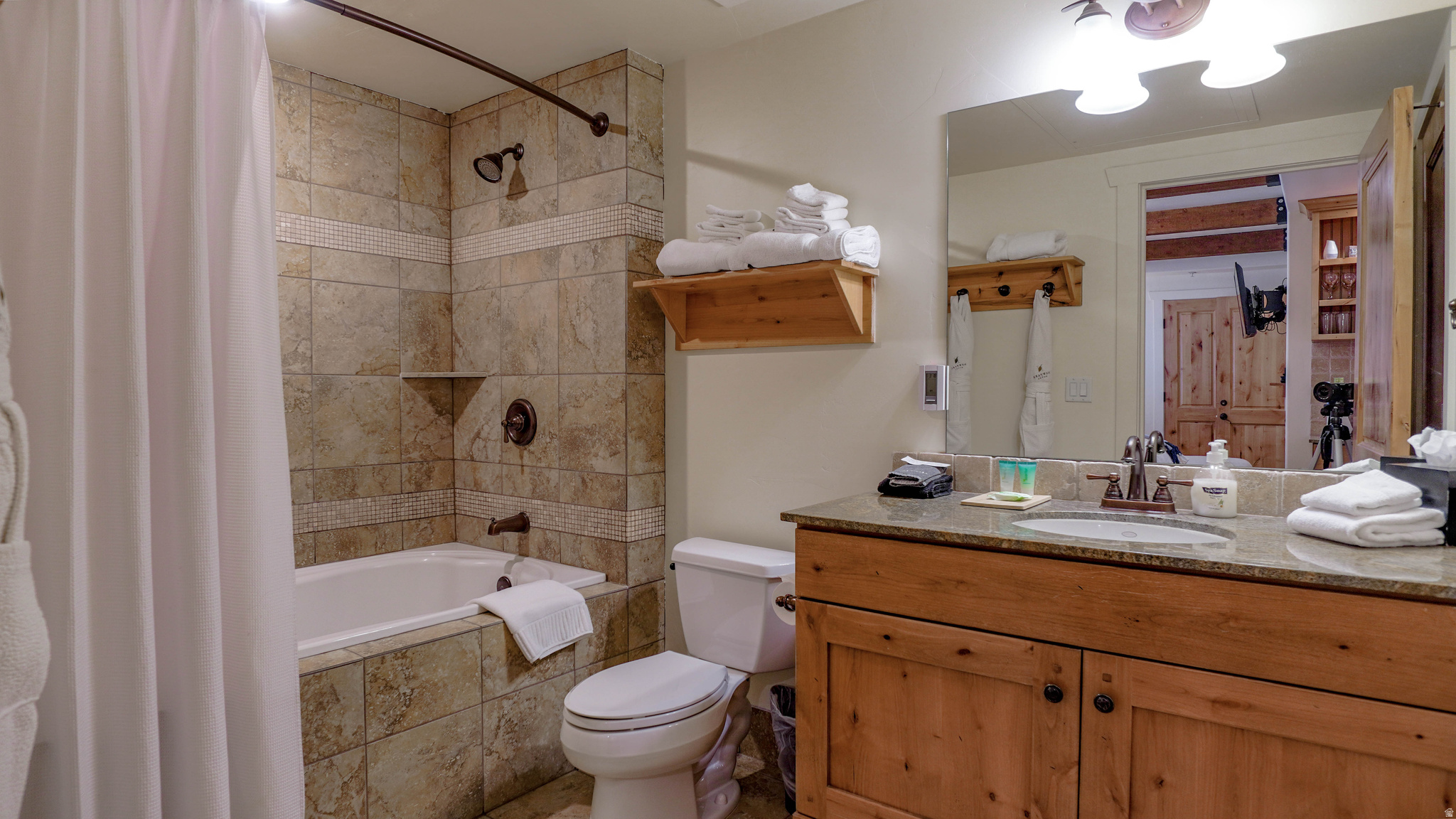 NEWPARK CONDO - Residential