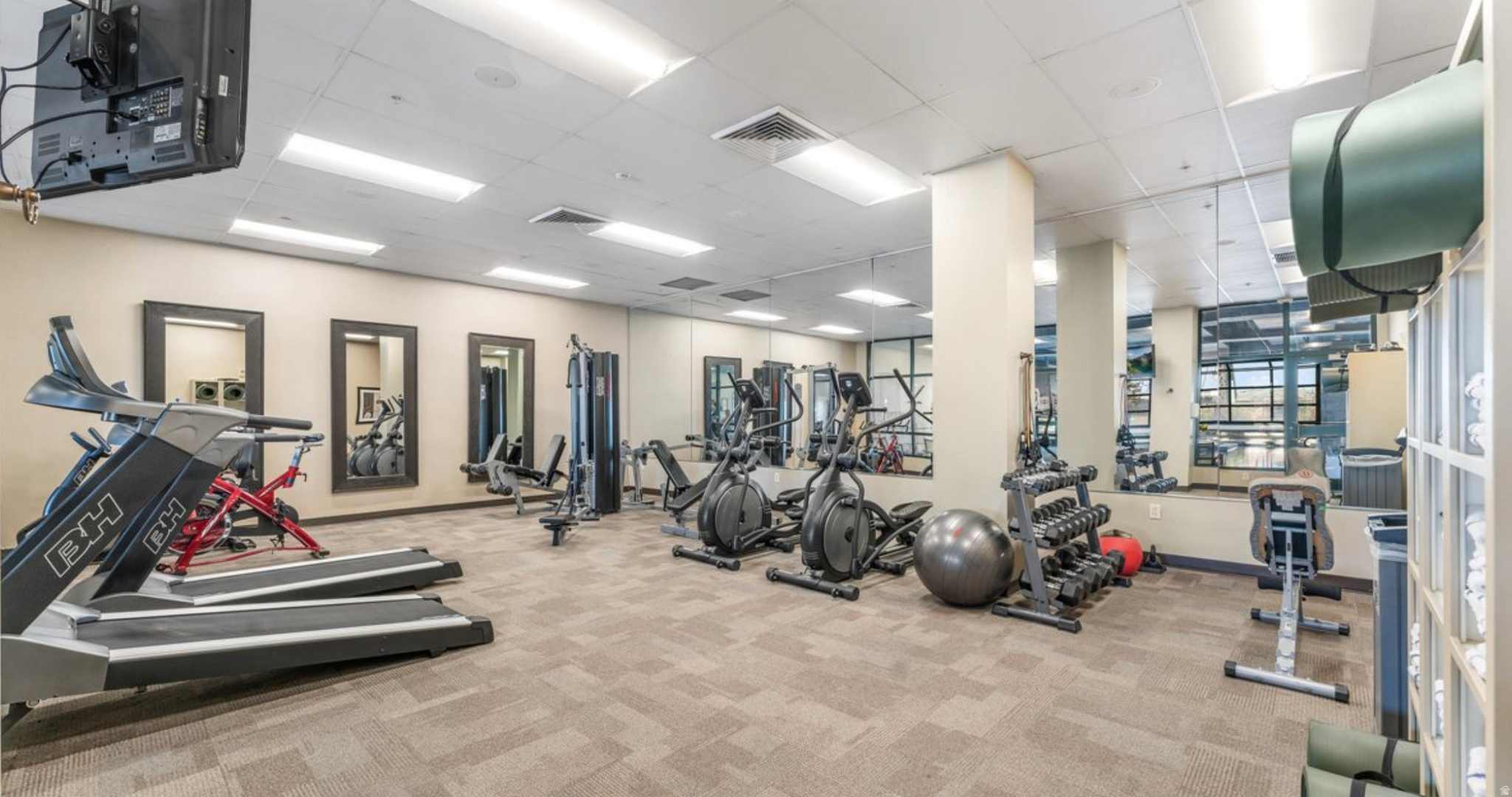 NEWPARK CONDO - Residential