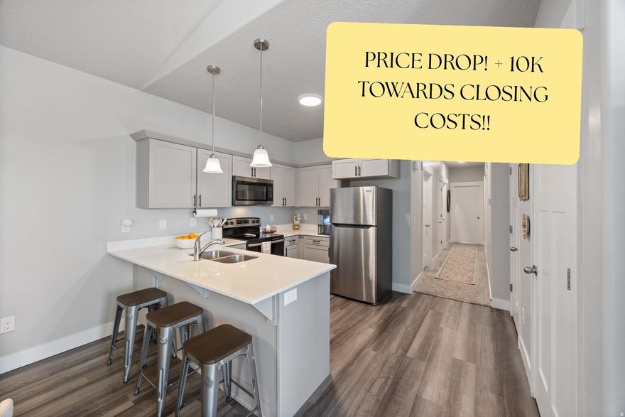 PRICE DROP PLUS UP TO $10K TOWARDS CLOSING COSTS!! Use our preferred lender to help buy your rate down, put towards your down payment, or lower your closing costs. COME CHECK OUT THE INCREDIBLE RESERVOIR AND NEW AMENITIES! This beautifully maintained 3-bedroom, 2-bathroom condo is in the Wildflower community. This modern home has an open living, dining, and kitchen area. Easy access to amenities such as a clubhouse, pool, parks, reservoir, and walking trails. This home is close to all of Saratoga's growing community.
