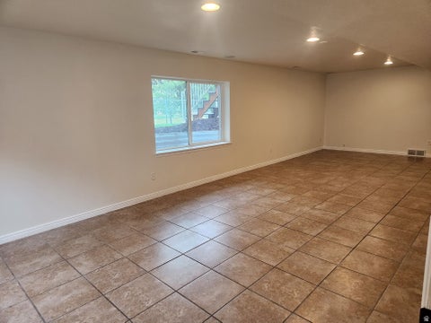 Tiny photo for 5914 VALLEY POINTE DR, West Valley City, UT 84128 (MLS # 2181927)