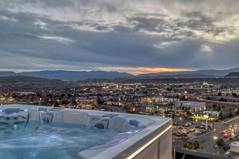 Tiny photo for 149 N EASTRIDGE DR, Saint George, UT 84790 (MLS # 2136401)