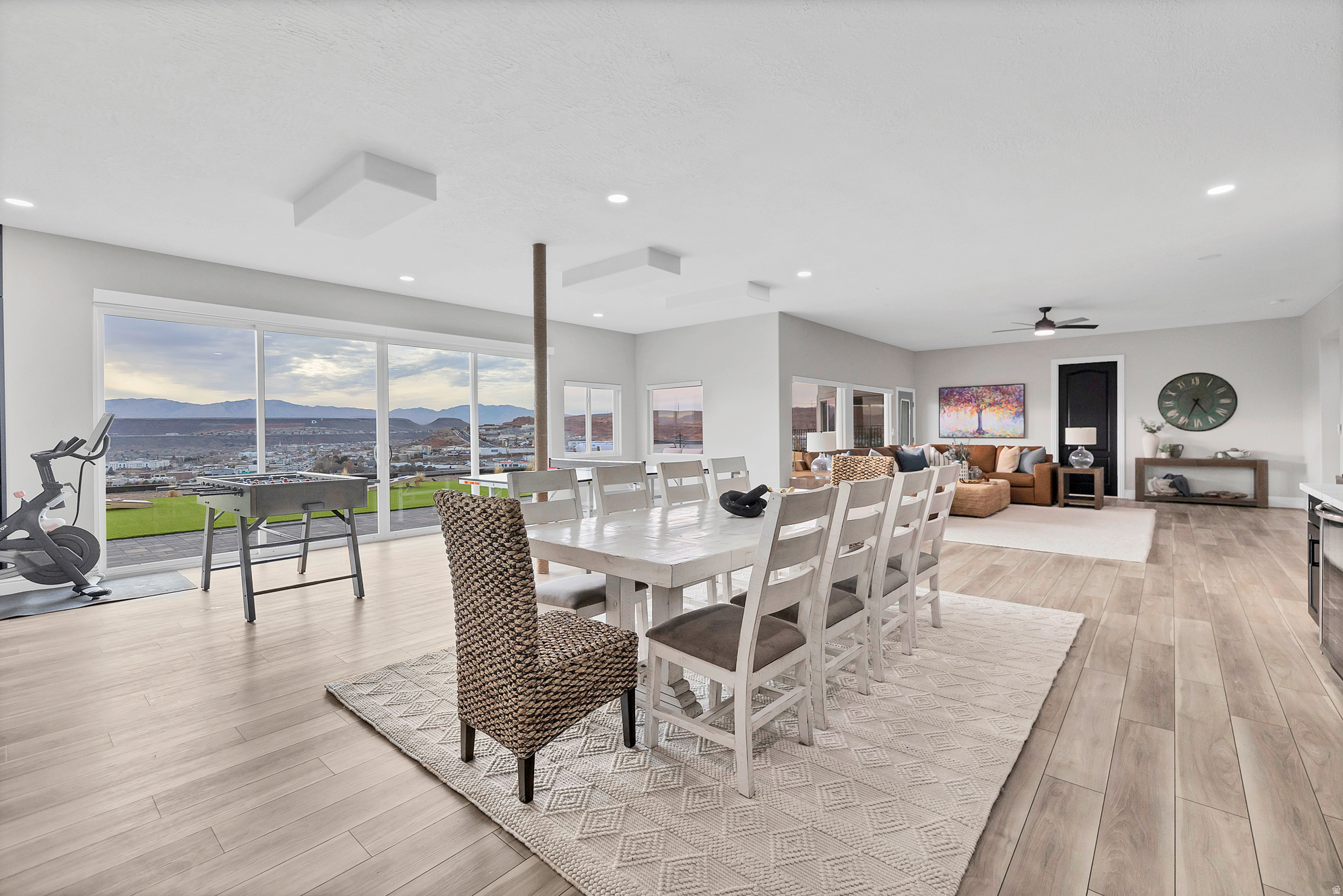 EAST RIDGE 1 - Residential