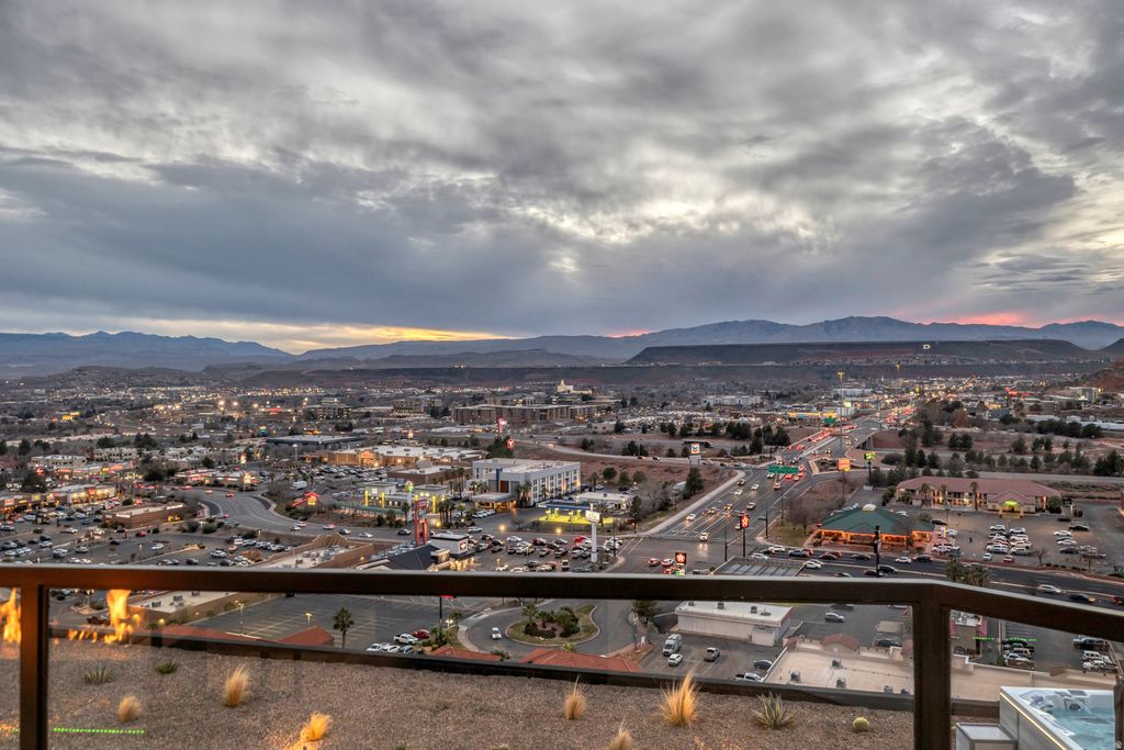 Photo of 149 N EASTRIDGE DR, Saint George, UT 84790 (MLS # 2136401)