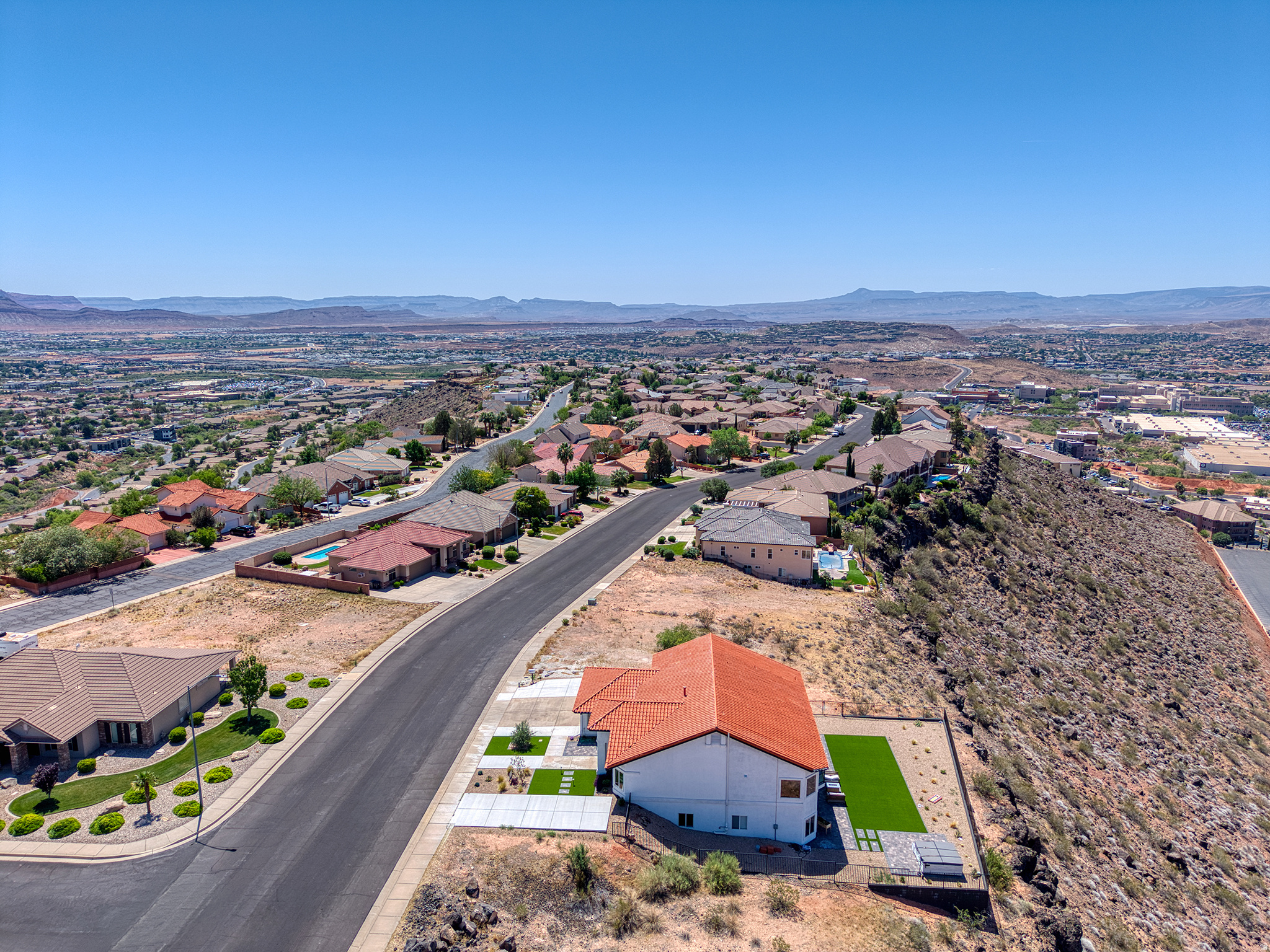 EAST RIDGE 1 - Residential
