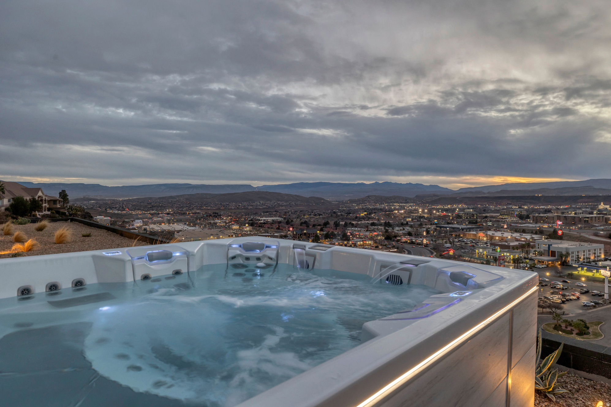 EAST RIDGE 1 - Residential