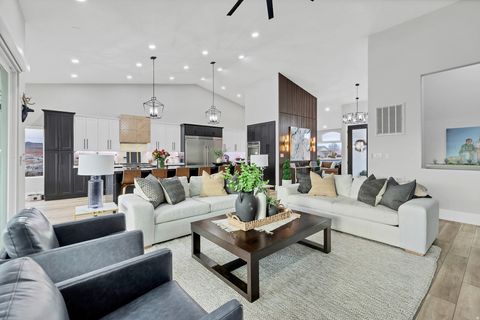 Tiny photo for 149 N EASTRIDGE DR, Saint George, UT 84790 (MLS # 2136401)