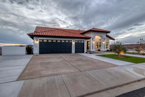 Tiny photo for 149 N EASTRIDGE DR, Saint George, UT 84790 (MLS # 2136401)