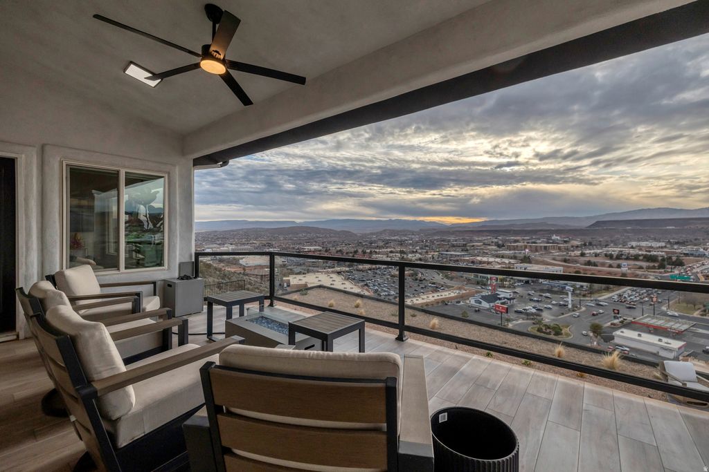 Photo of 149 N EASTRIDGE DR, Saint George, UT 84790 (MLS # 2136401)