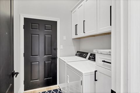 Tiny photo for 149 N EASTRIDGE DR, Saint George, UT 84790 (MLS # 2136401)