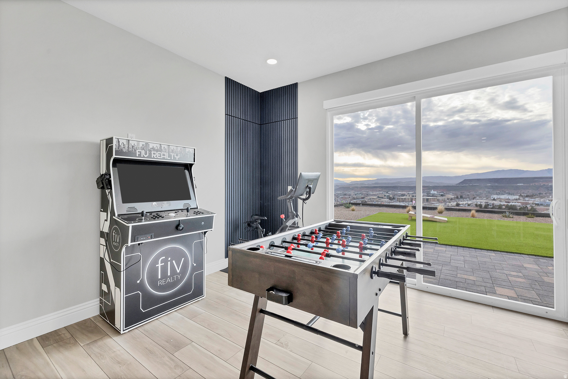 EAST RIDGE 1 - Residential