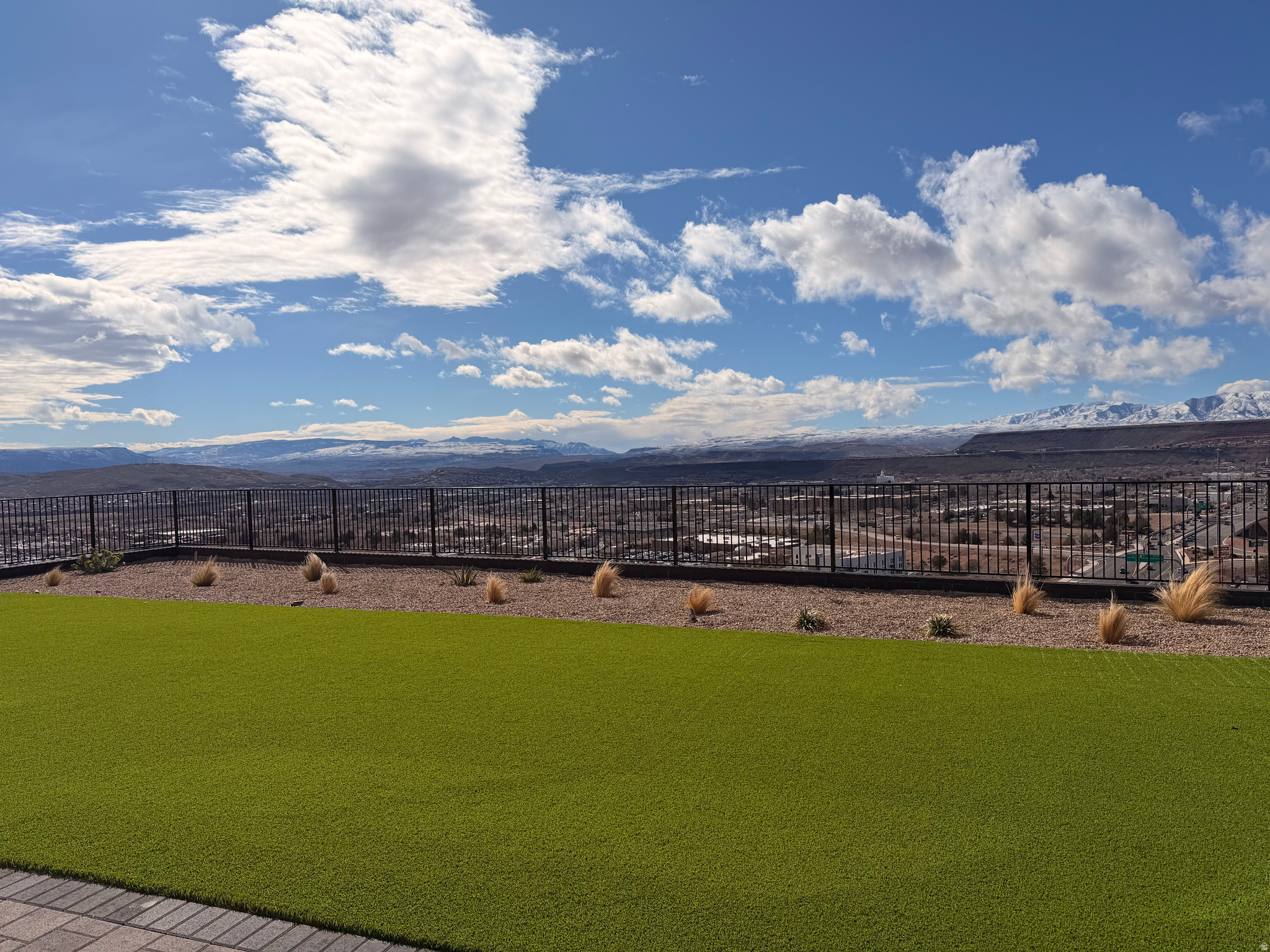 EAST RIDGE 1 - Residential