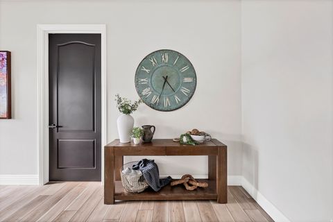 Tiny photo for 149 N EASTRIDGE DR, Saint George, UT 84790 (MLS # 2136401)