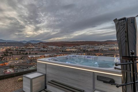 Tiny photo for 149 N EASTRIDGE DR, Saint George, UT 84790 (MLS # 2136401)