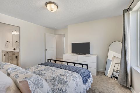 Tiny photo for 156 E POLARIS DR, Saratoga Springs, UT 84045 (MLS # 2148734)