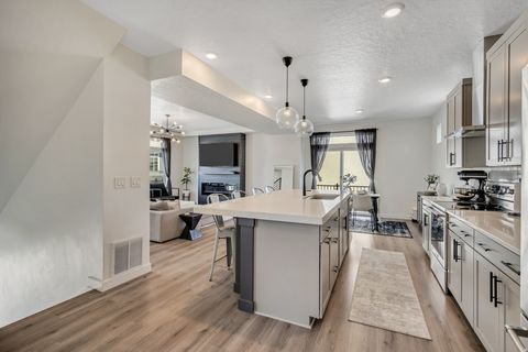 Tiny photo for 156 E POLARIS DR, Saratoga Springs, UT 84045 (MLS # 2148734)