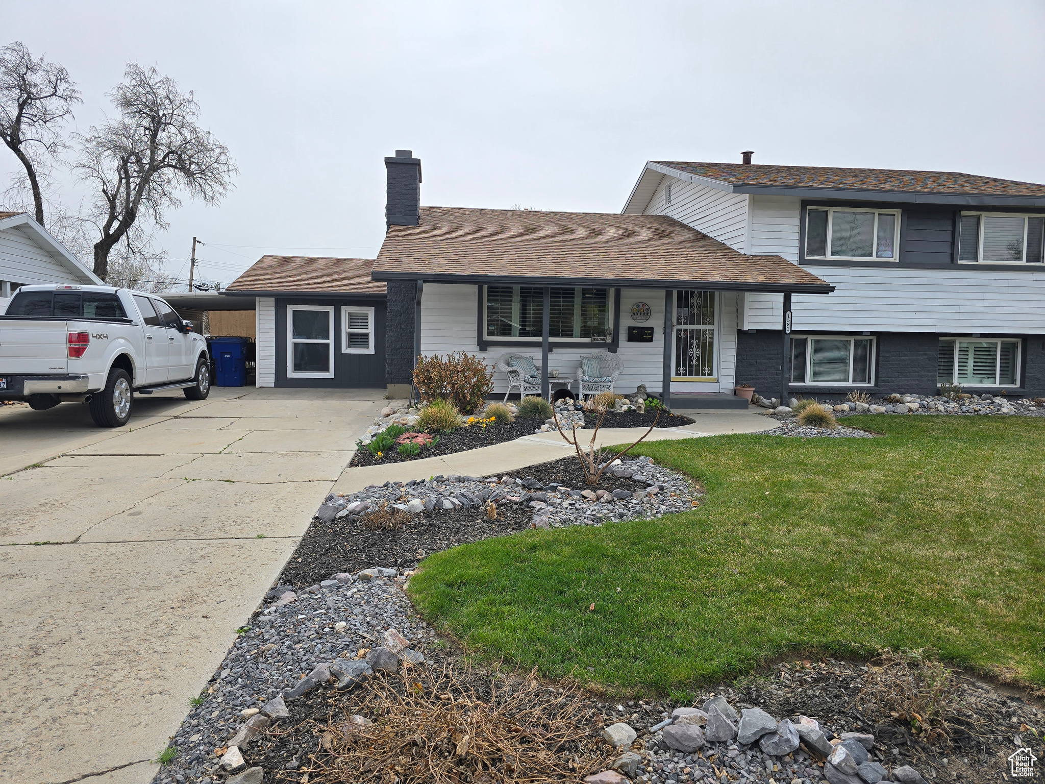 1581 W Conifer Way, Taylorsville, Utah image 2