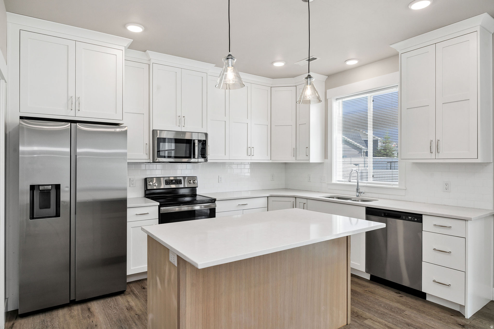 MEADOWBROOKE - Residential