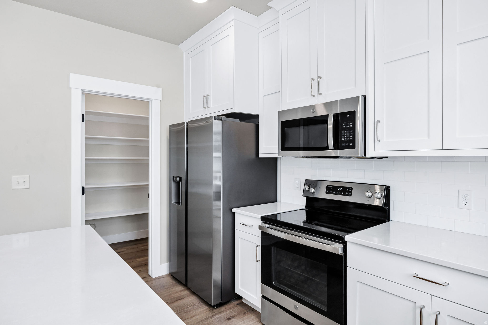 MEADOWBROOKE - Residential