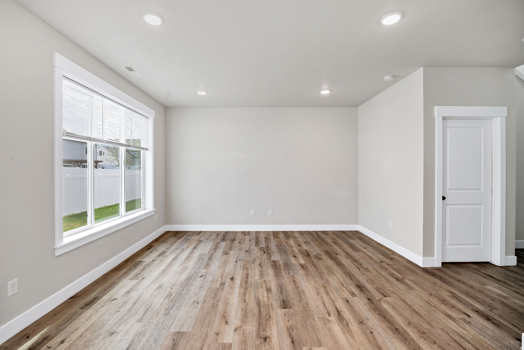 MEADOWBROOKE - Residential
