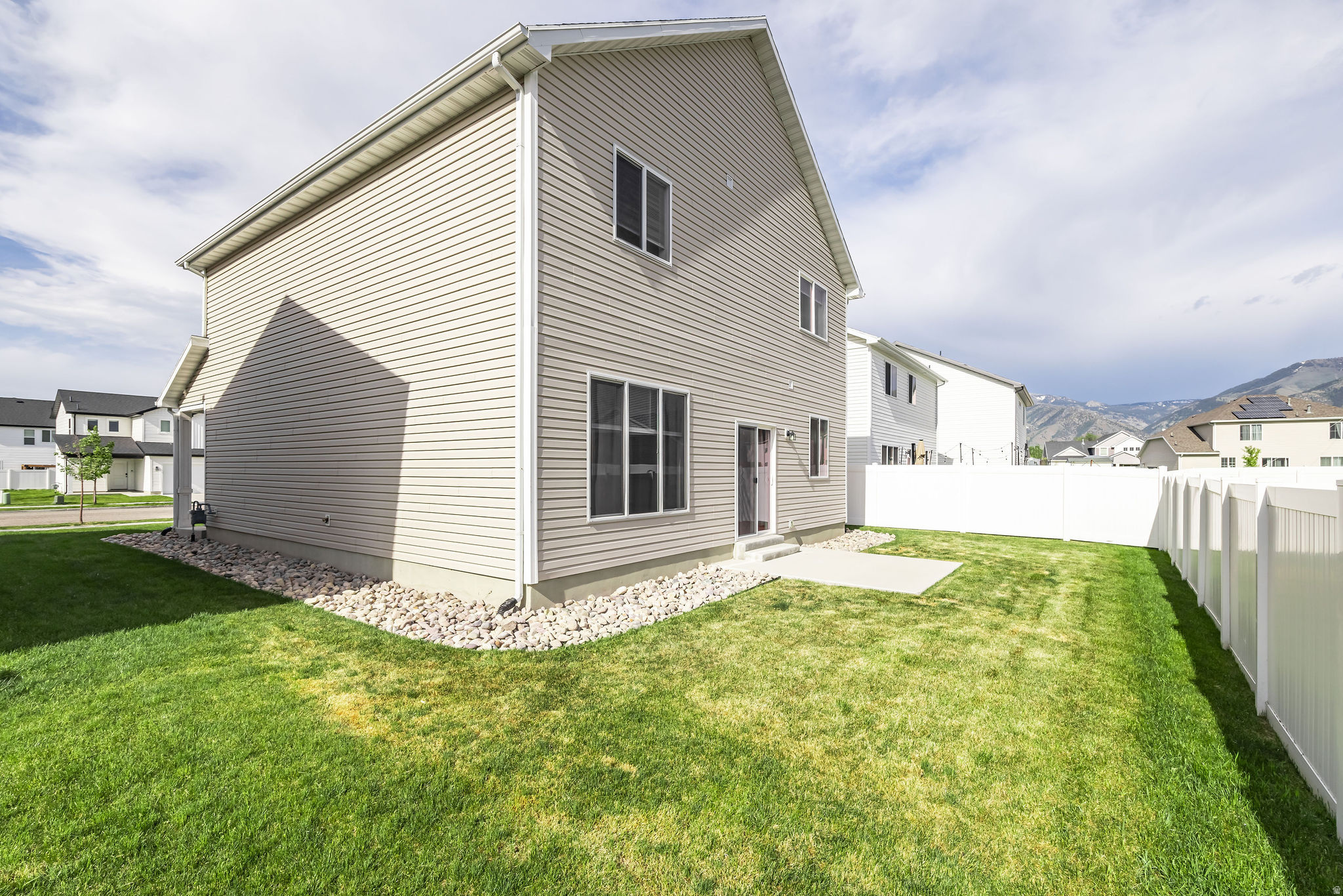 MEADOWBROOKE - Residential