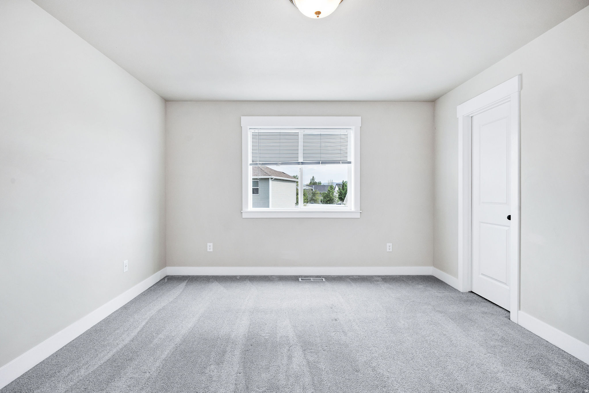 MEADOWBROOKE - Residential
