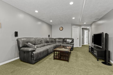 Tiny photo for 1295 BRIDGEVIEW DR, Layton, UT 84041 (MLS # 2173210)