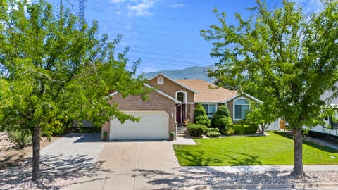 Tiny photo for 1295 BRIDGEVIEW DR, Layton, UT 84041 (MLS # 2173210)