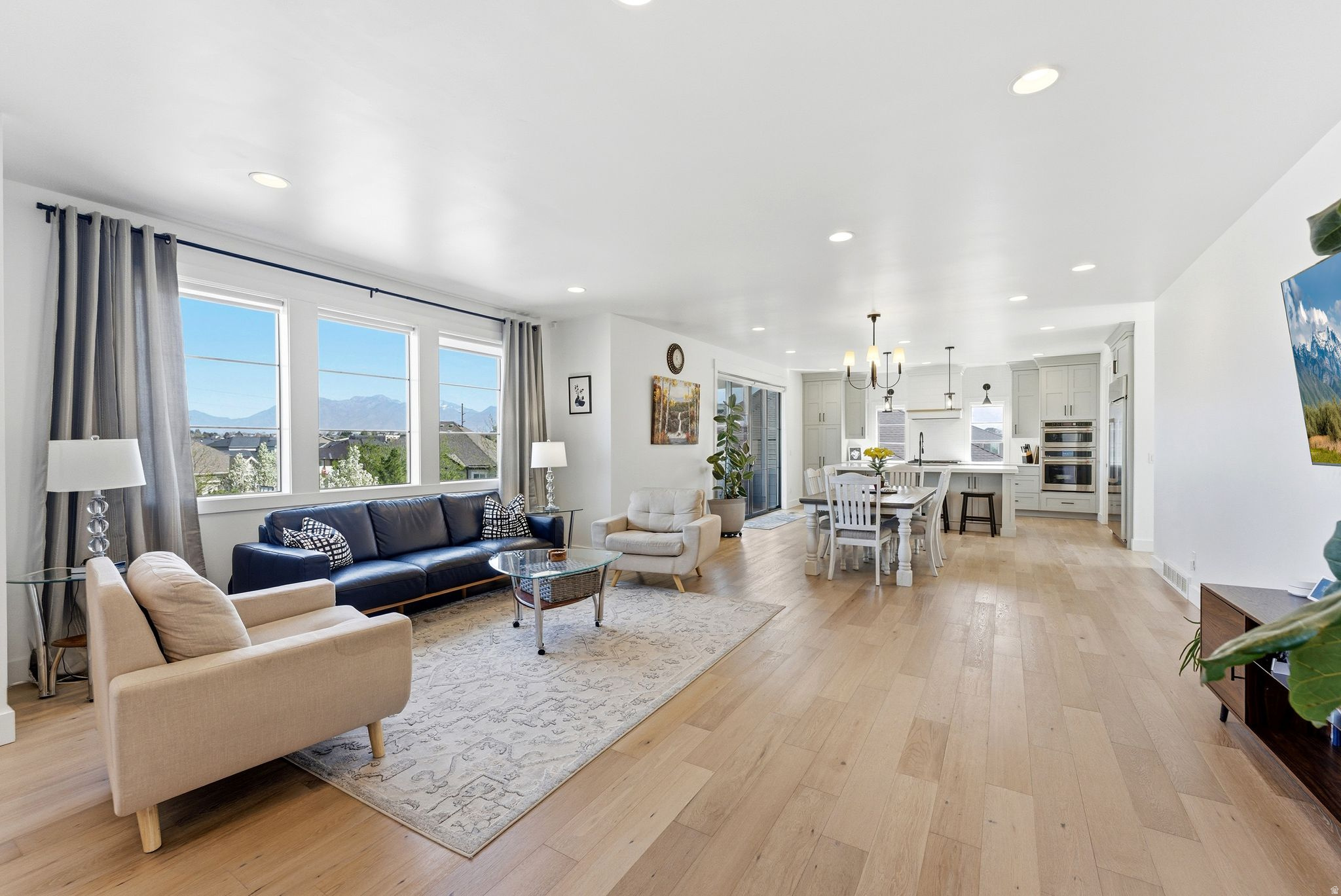 STERLING RIVER - Residential