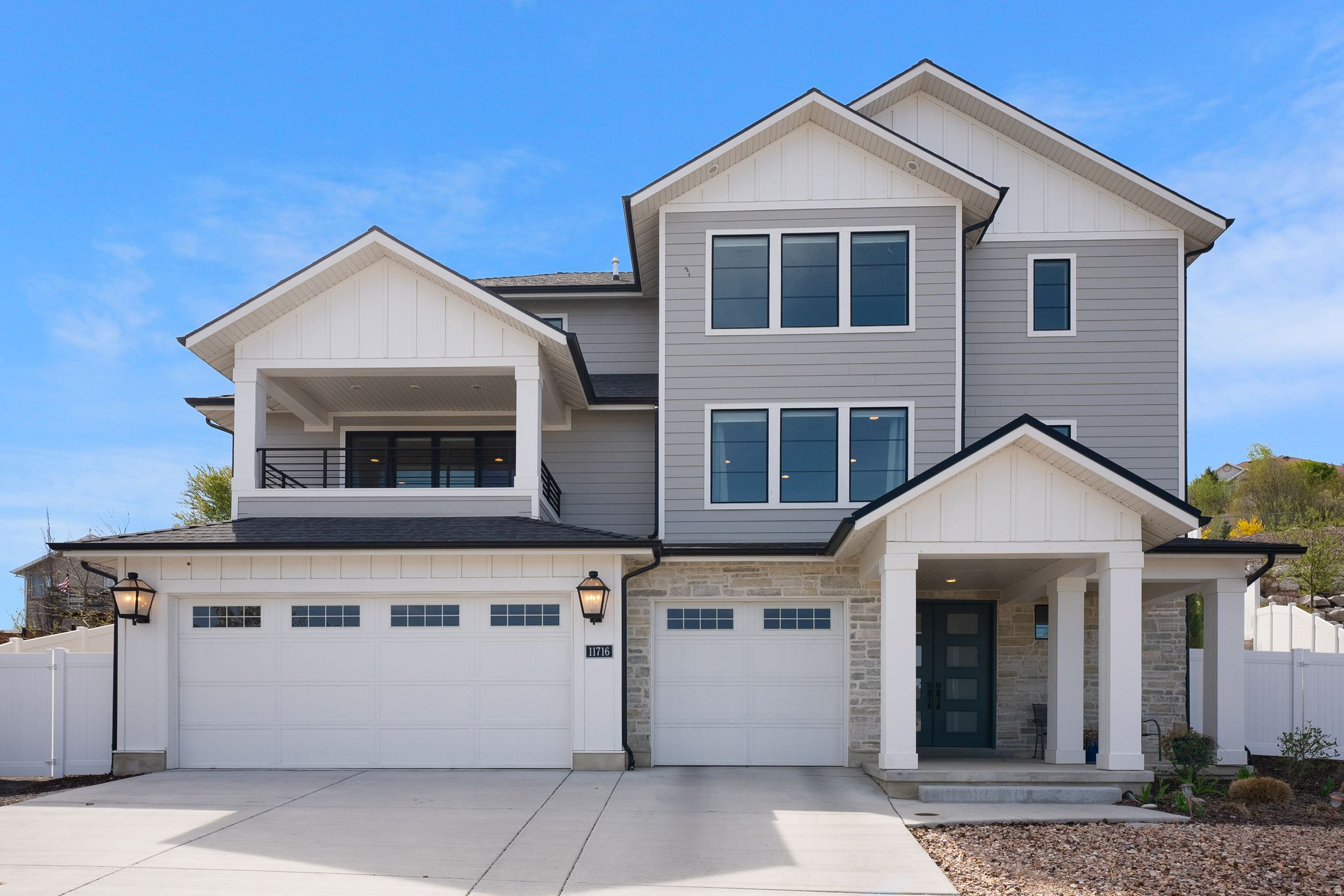 STERLING RIVER - Residential