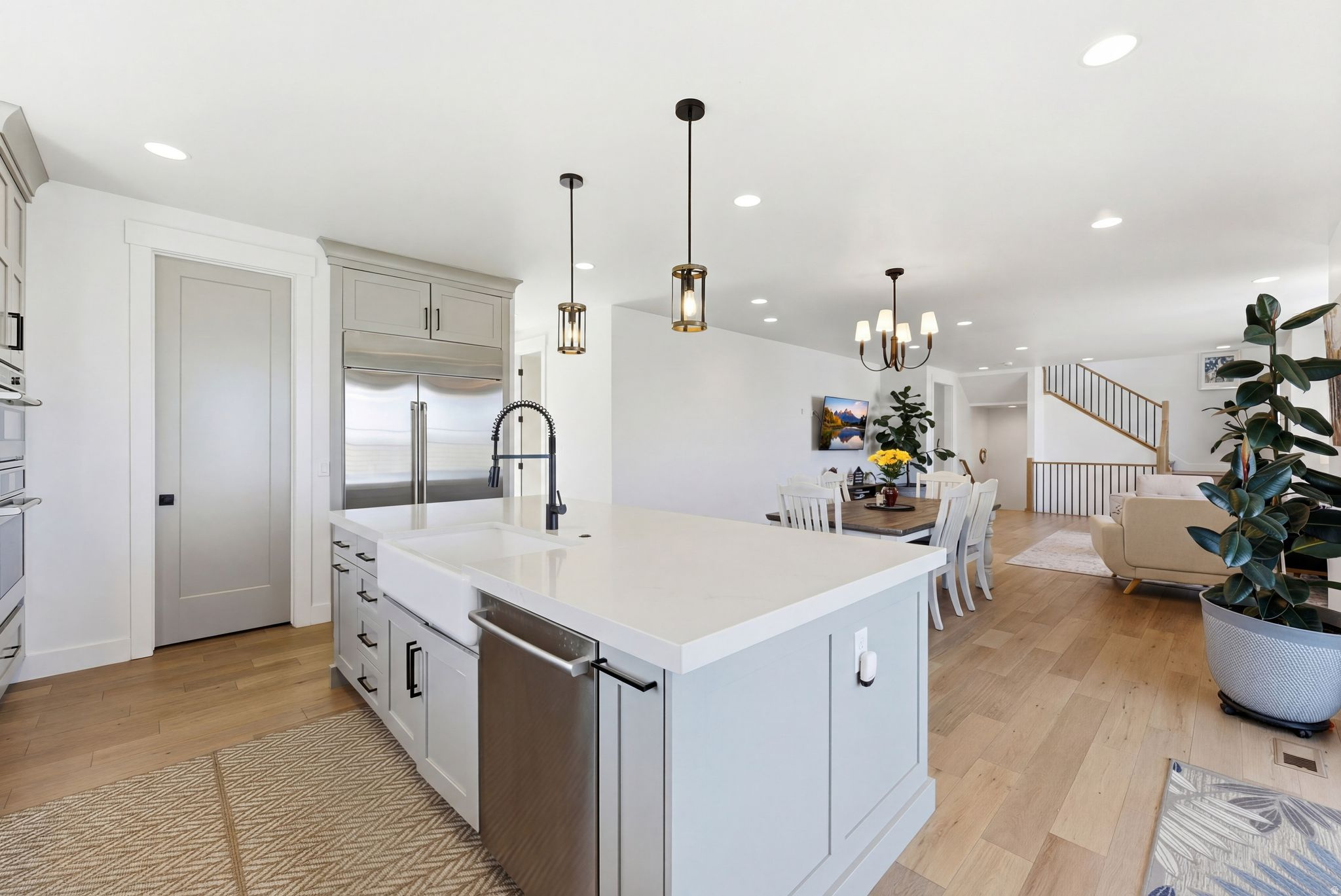 STERLING RIVER - Residential