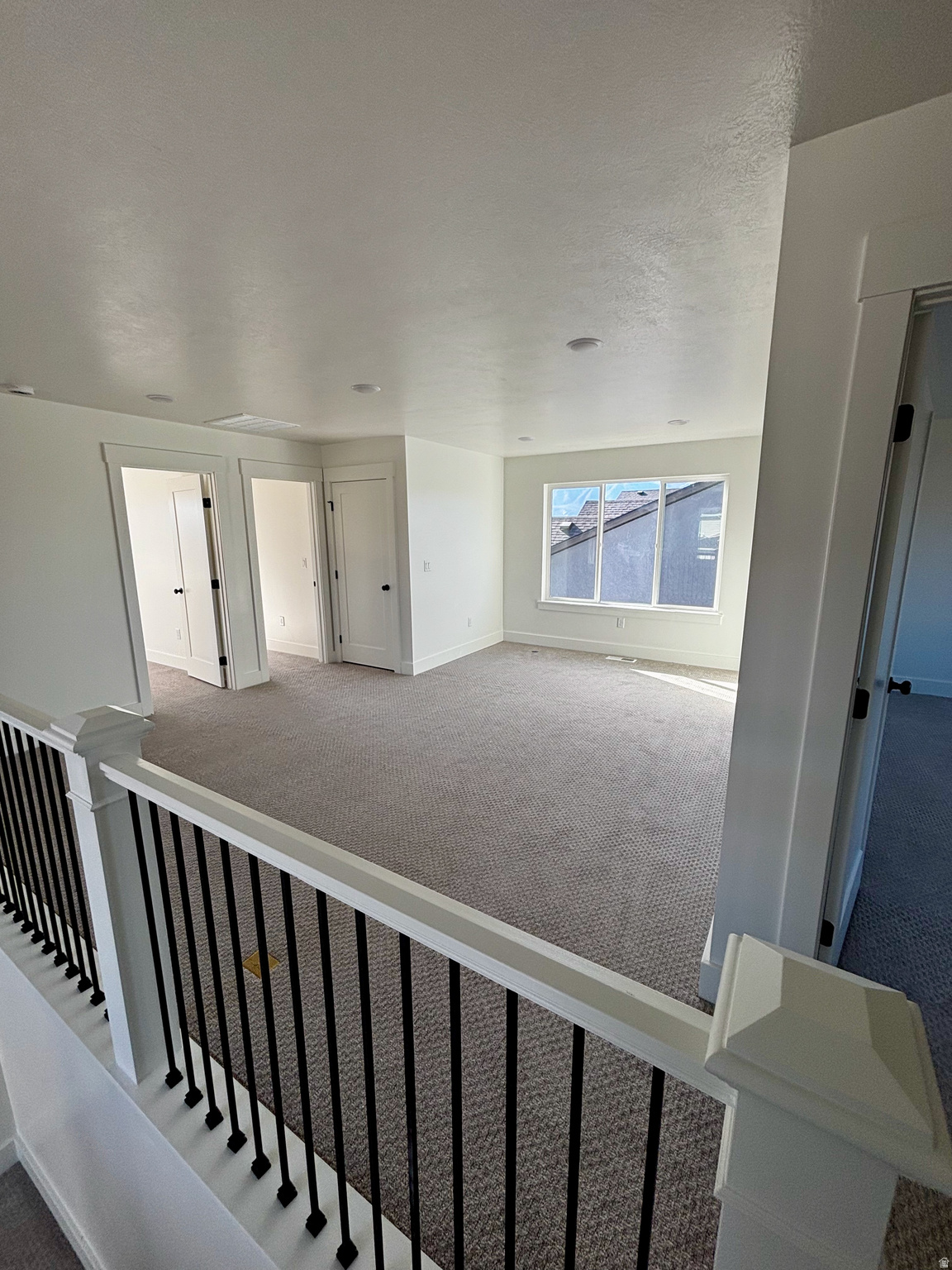 RIVERGATE - Residential