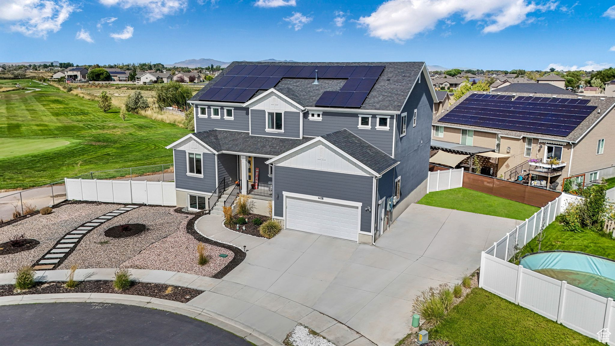 HALLS CROSSING - Residential