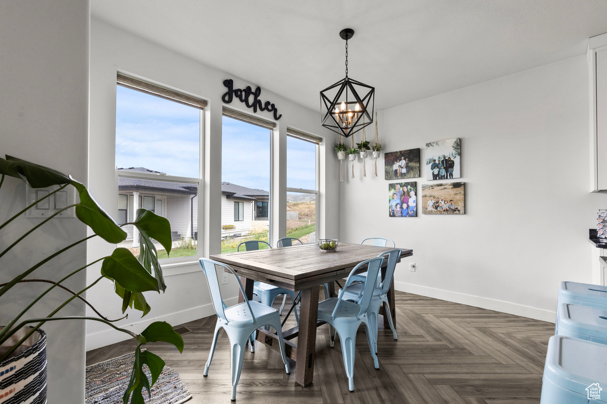 COTTONWOODS - Residential
