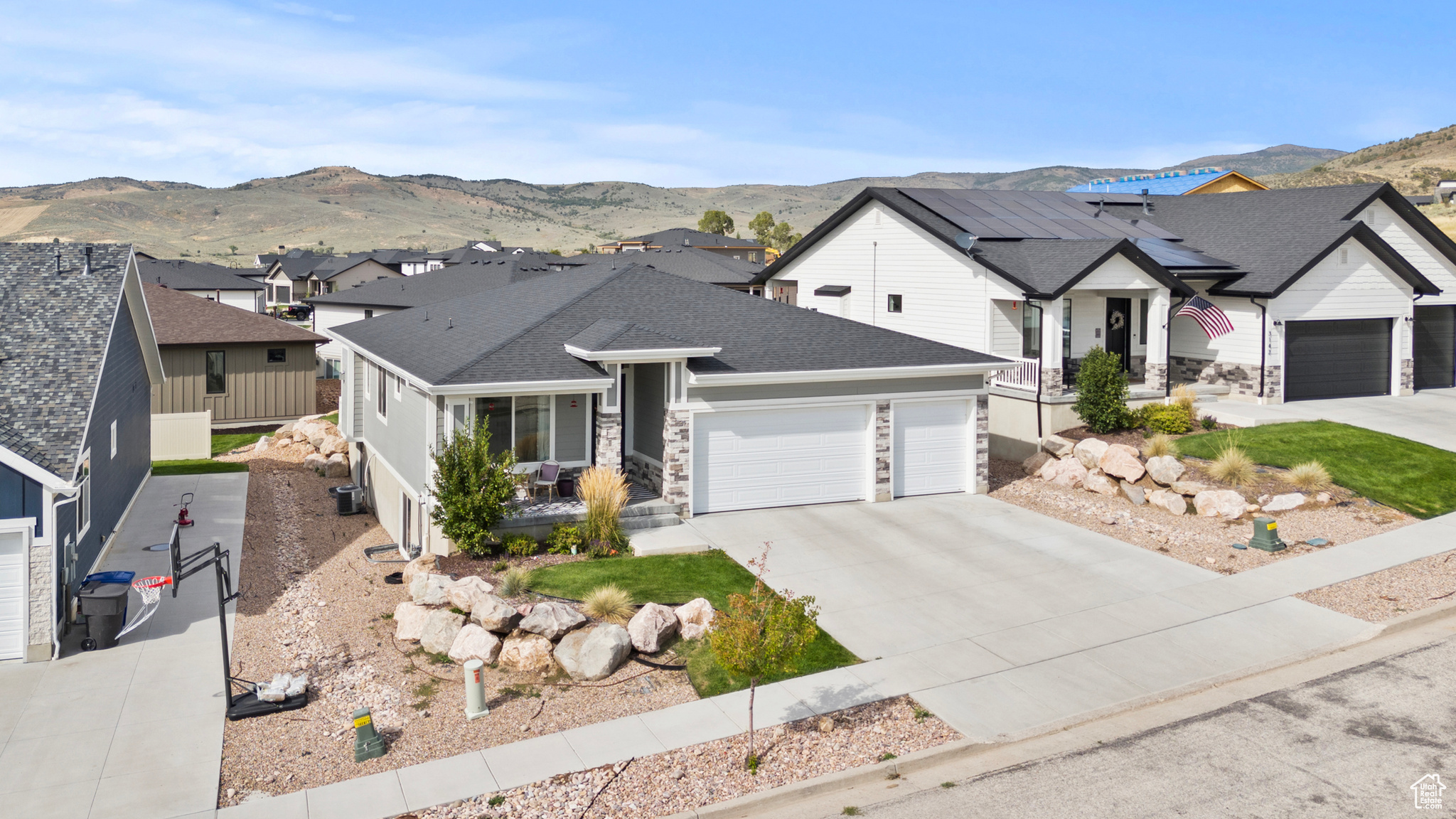 COTTONWOODS - Residential