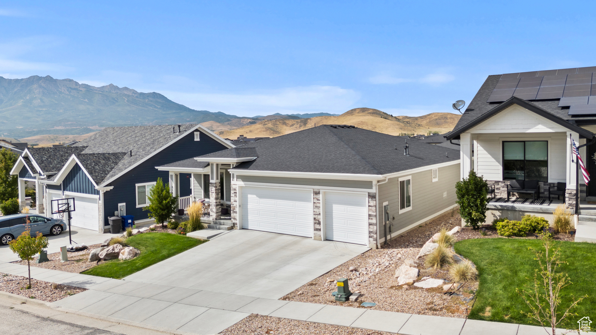 COTTONWOODS - Residential