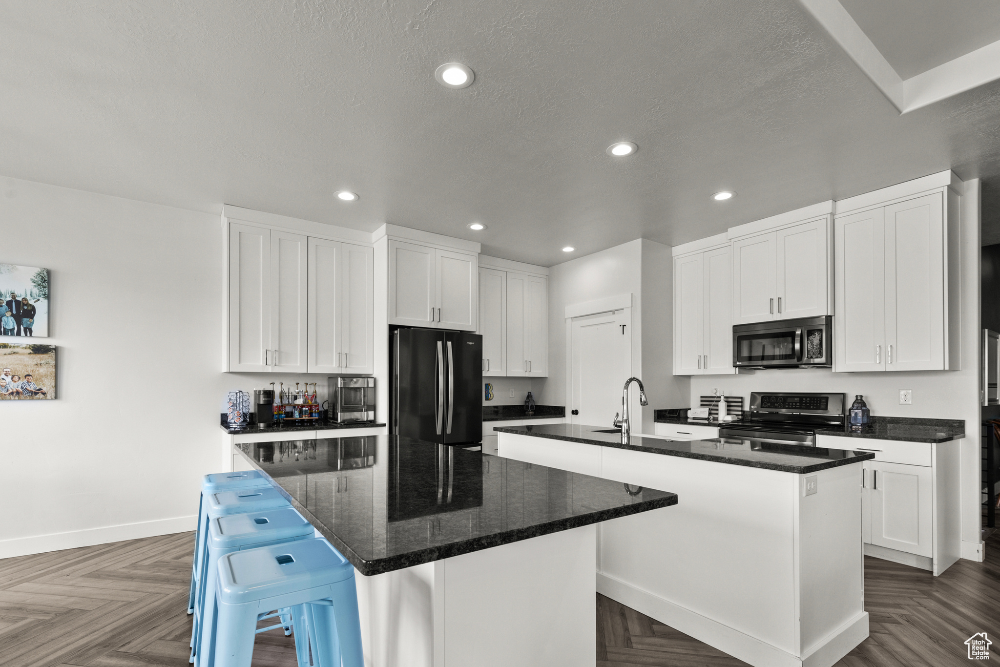 COTTONWOODS - Residential