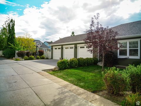 Tiny photo for 11381 S SKYLUX AVE W, South Jordan, UT 84095 (MLS # 2115258)