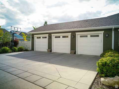 Tiny photo for 11381 S SKYLUX AVE W, South Jordan, UT 84095 (MLS # 2115258)
