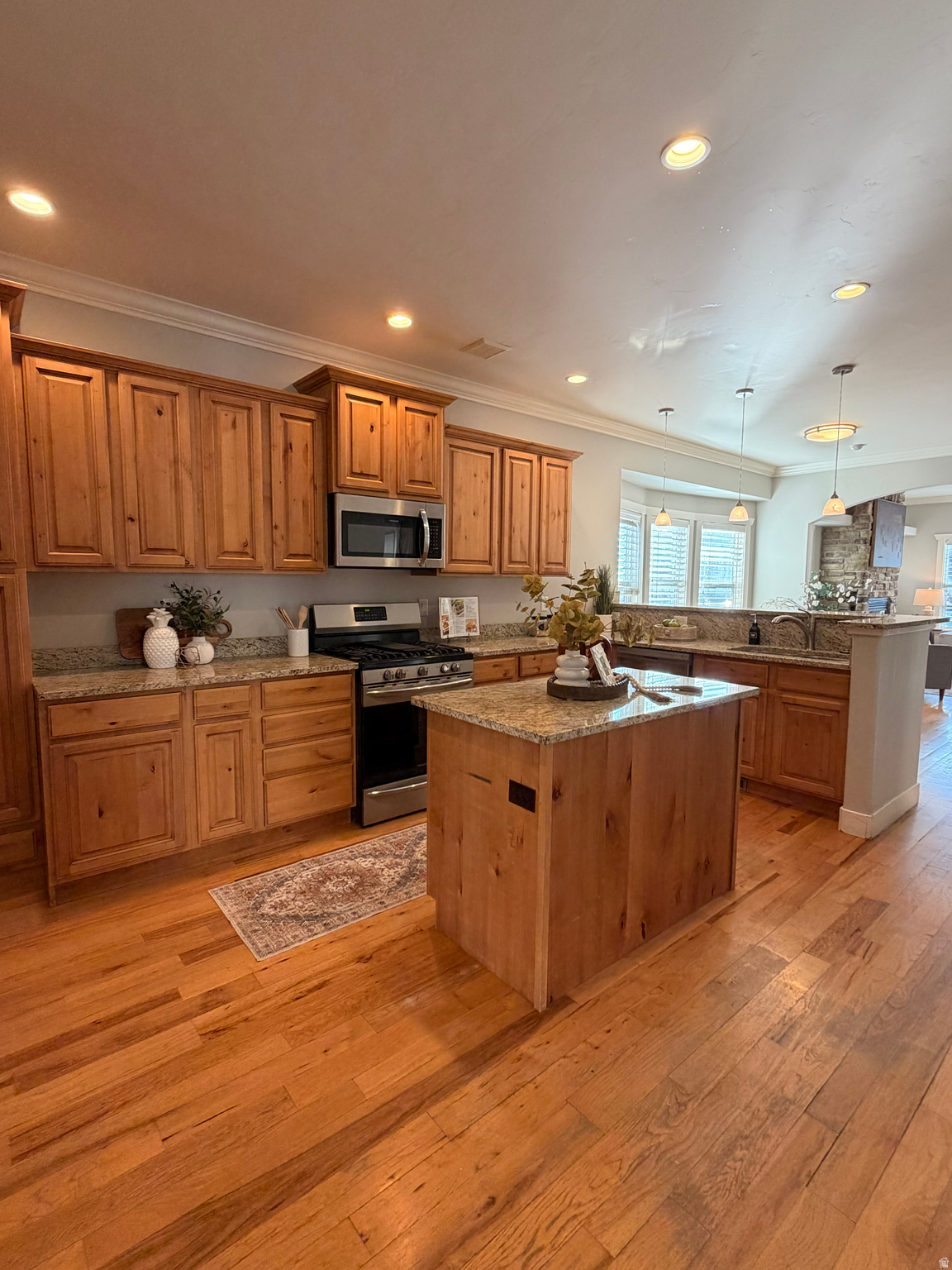 DAYBREAK - Residential