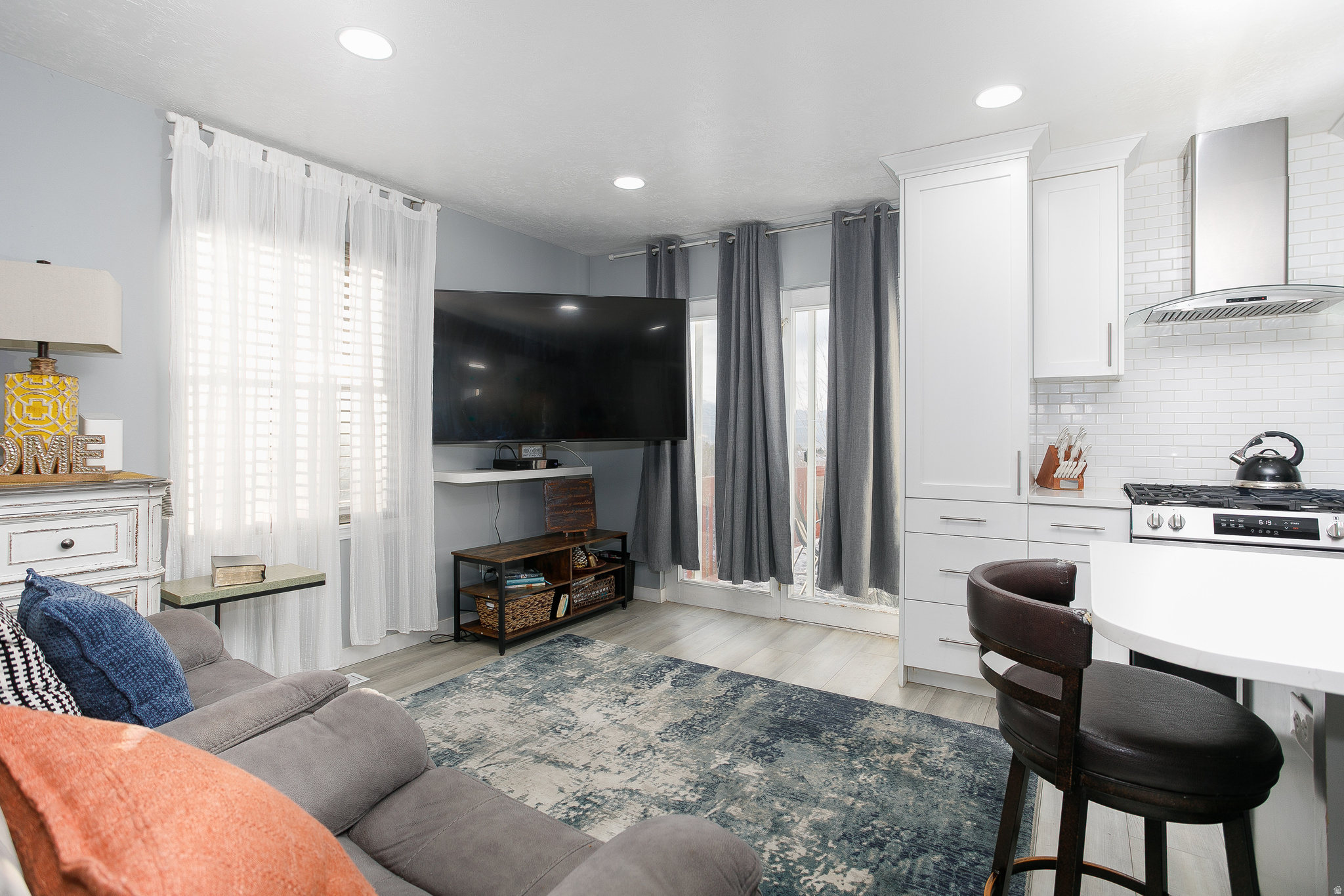 UPLAND TERRACE - Residential