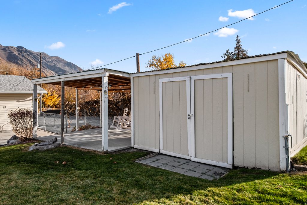 Photo of 475 GROVE DR, Alpine, UT 84004 (MLS # 2122882)