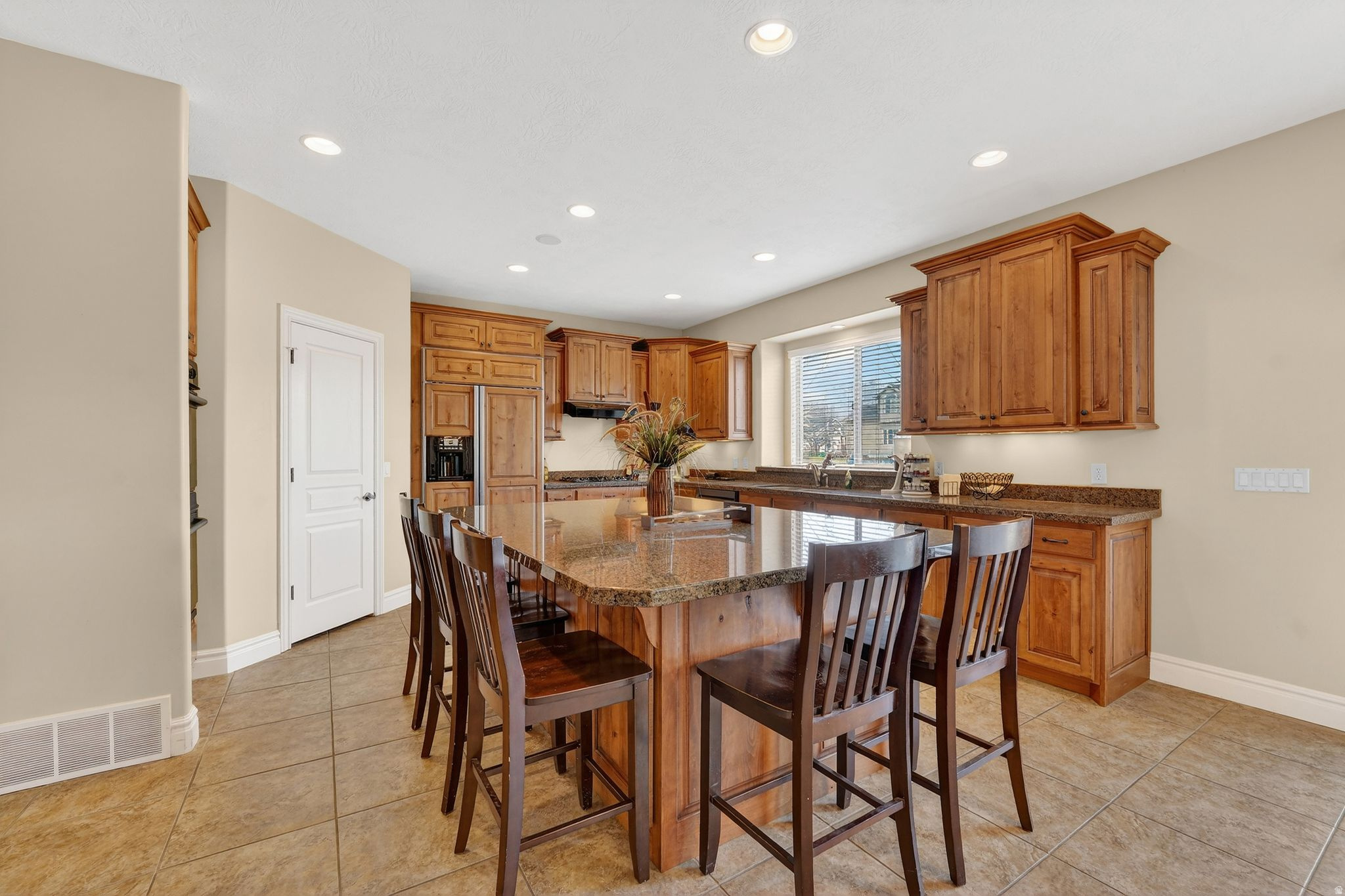 HUNTERS GROVE - Residential