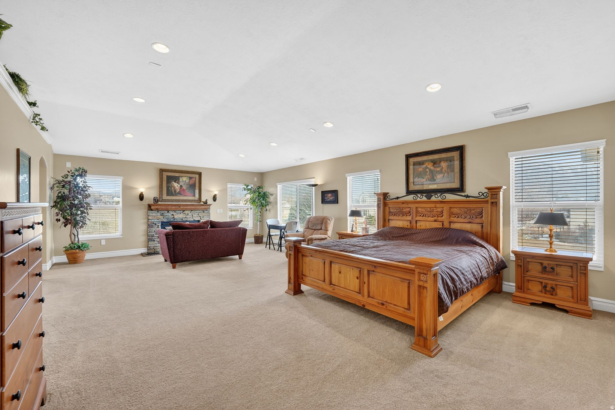 HUNTERS GROVE - Residential