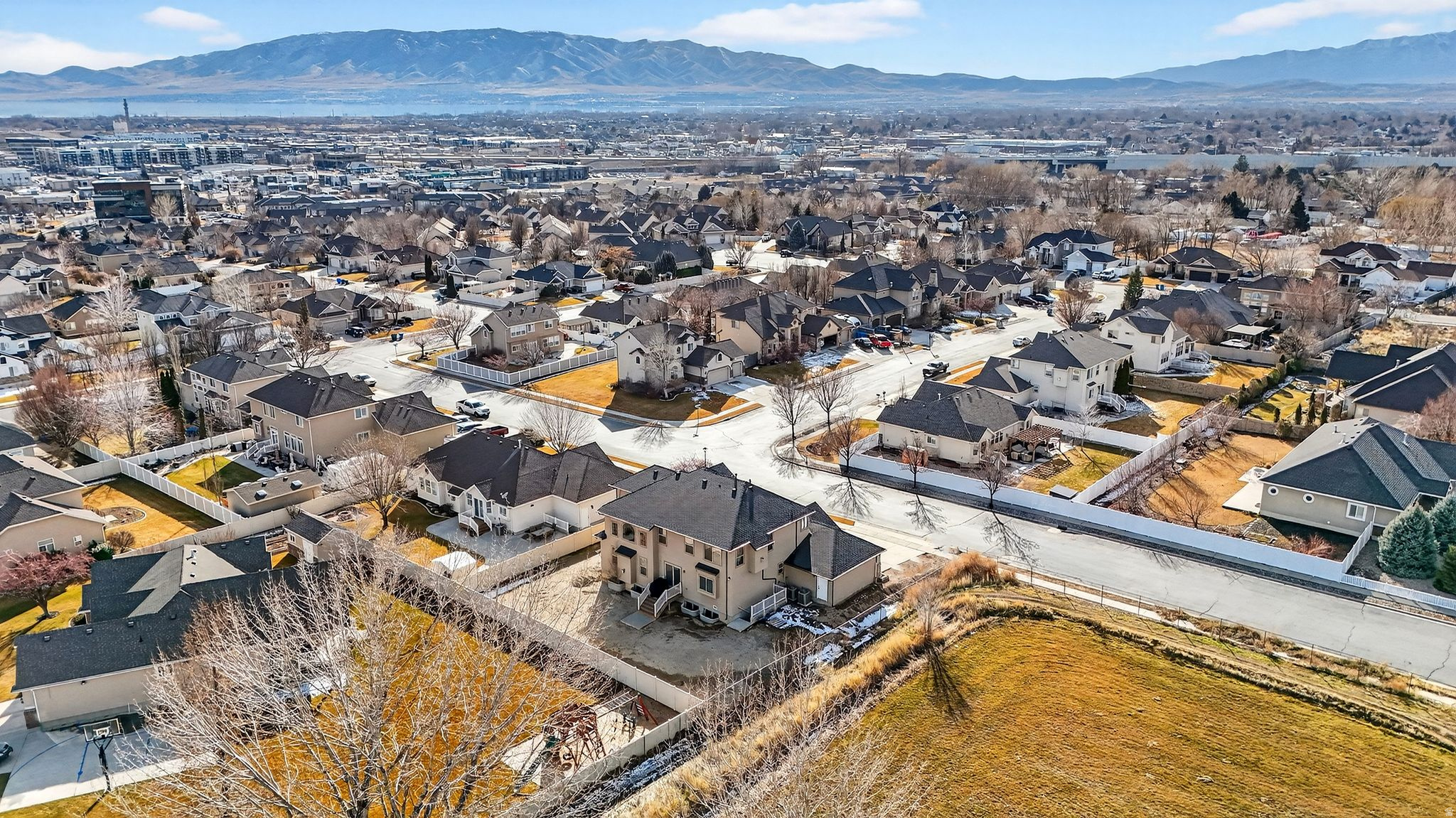 HUNTERS GROVE - Residential