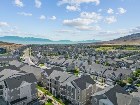 Tiny photo for 1776 W NEWCASTLE LN S #301, Saratoga Springs, UT 84045 (MLS # 2136437)