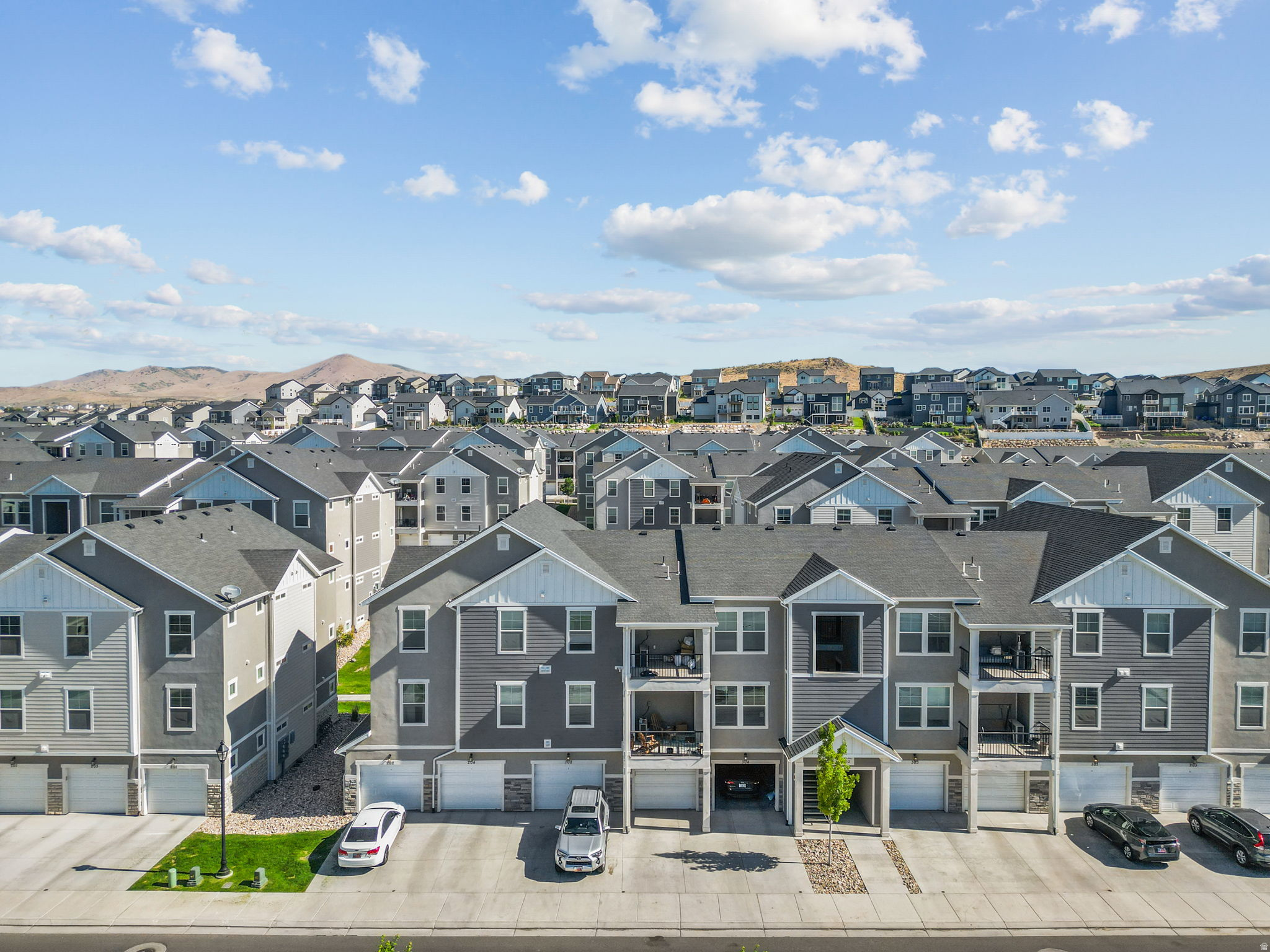 QUAILHILL - Residential